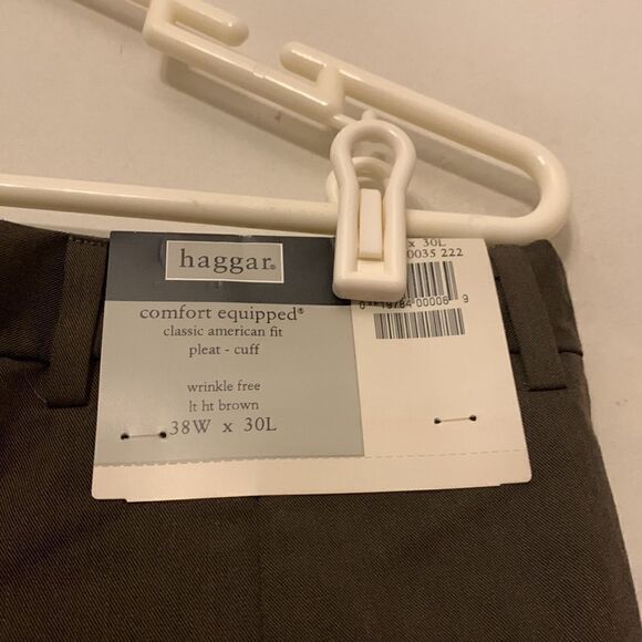 Haggar classic fit pleated, cuffed wrinkle free brown pants Size 38W X 30L NWT - Picture 7 of 8